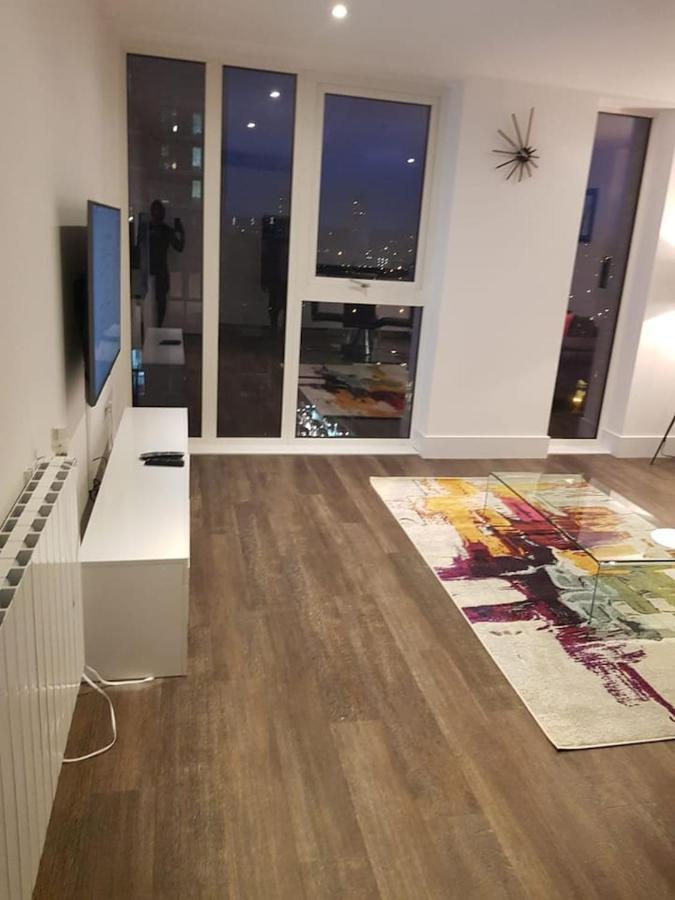 High View Two Bedroom Apartment In Woolwich Londen Buitenkant foto