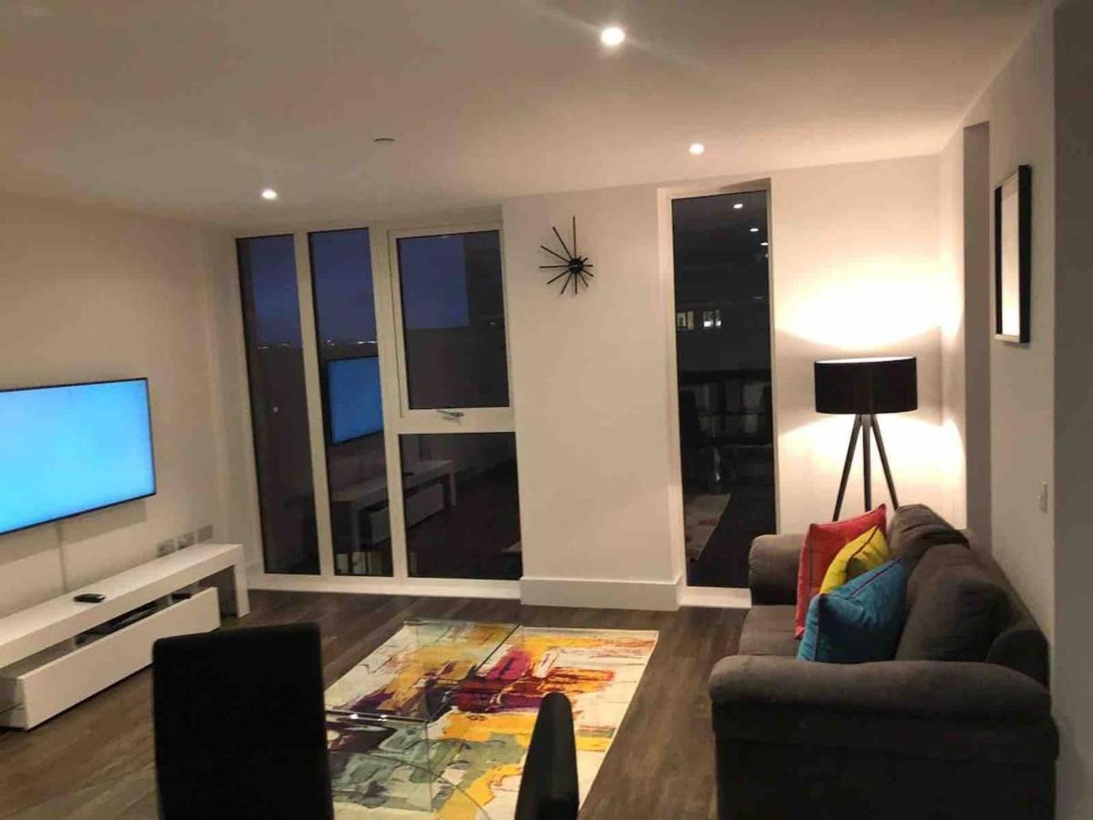 High View Two Bedroom Apartment In Woolwich Londen Buitenkant foto