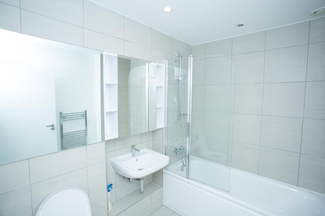 High View Two Bedroom Apartment In Woolwich Londen Buitenkant foto